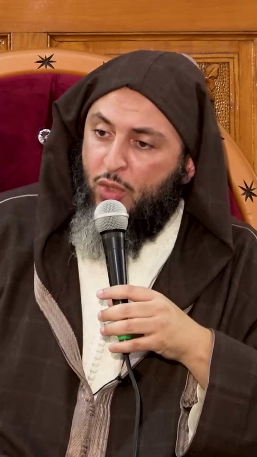 دعاء ابن عمر على الصفا: ألا تنزع مني الإسلام | السعادة — الجزء 15 من 23 قصة رؤيا ابن عمر وقيامه الليل، ودعاؤه على الصفا أن يتوفاه الله مسلمًا، وكيف كان السلف يعضون على الإسلام بالنواجذ ويرونه صفقة را…